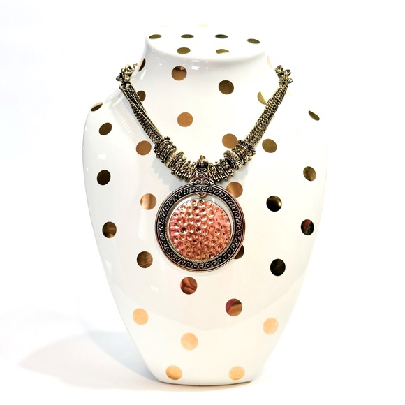 Chico's Jewelry - CHICOS VINTAGE GOLD MEDALLION NECKLACE